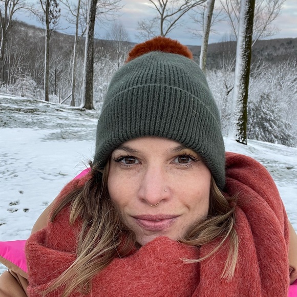 Meet your Posher, Alexis - Picture 9 of 11